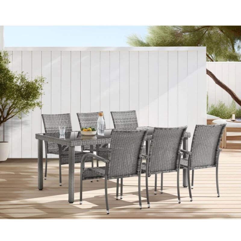 Zahradní ratanový nábytek